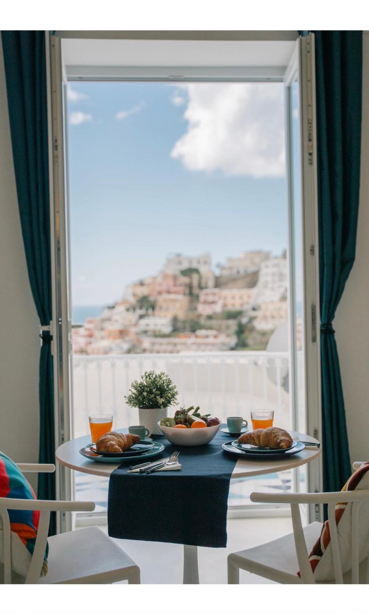 La Pigolina Blue Apartment Positano Bagian luar foto