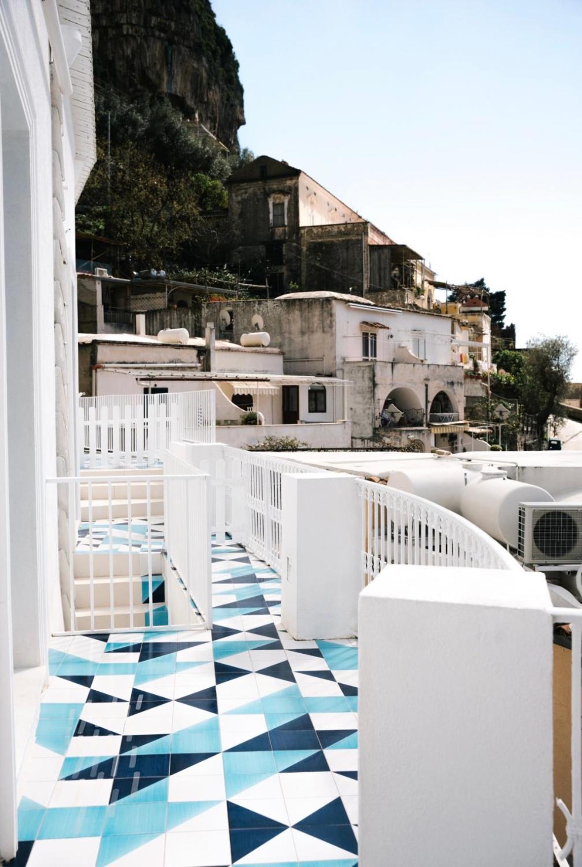 La Pigolina Blue Apartment Positano Bagian luar foto